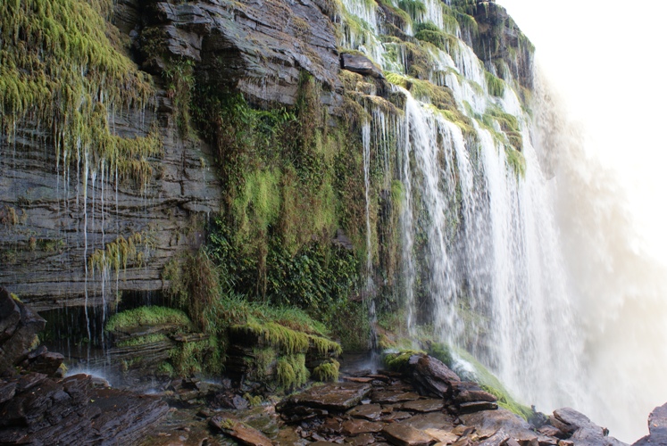 canaima_waterfalls