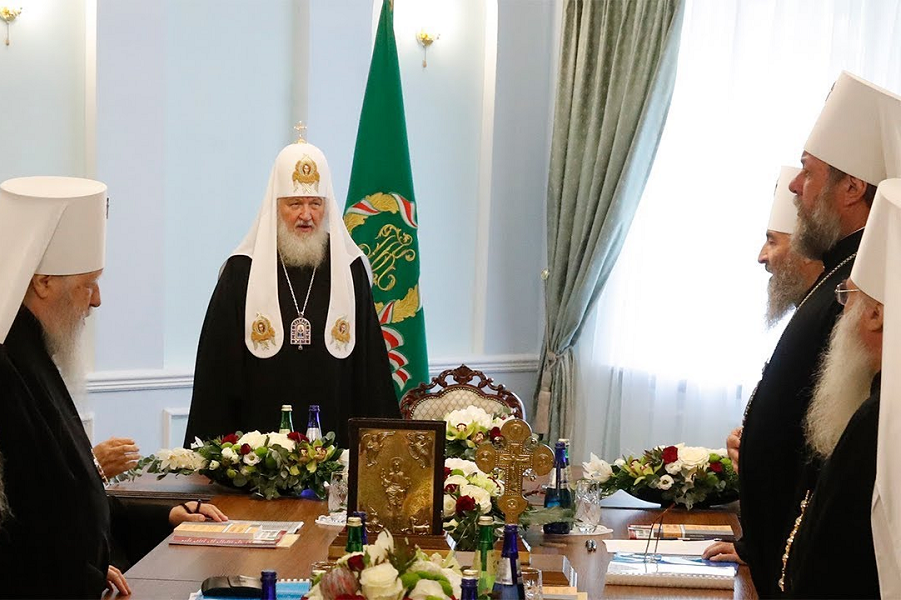 Русскую православную церковь поддержал только патриарх Сербский