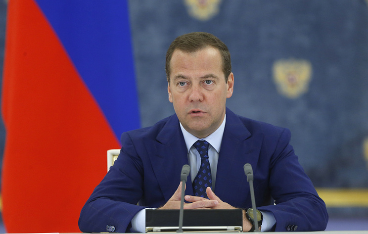 Медведев: вступление Грузии в НАТО может спровоцировать "страшный конфликт" Медведев: вступление Грузии в НАТО может спровоцировать "страшный конфликт"