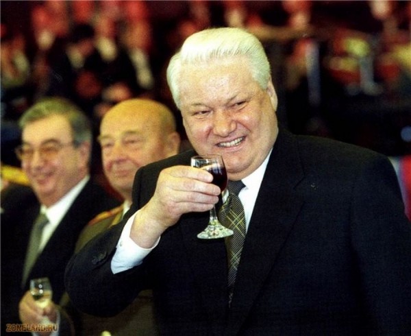 7 самых знаменитых алкоголиков