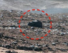 На Марсе нашли двух людей и голову одной гориллы