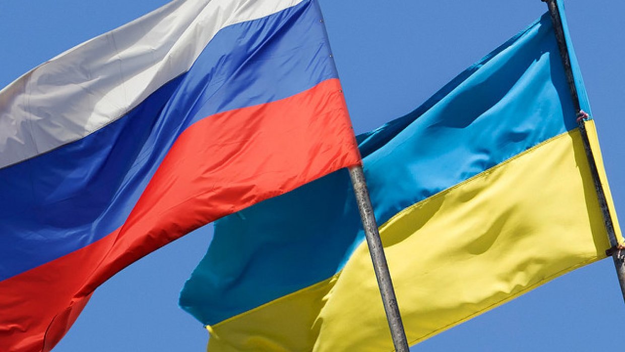 Опубликован полный список физических и юридических лиц Украины, попавших под санкции РФ