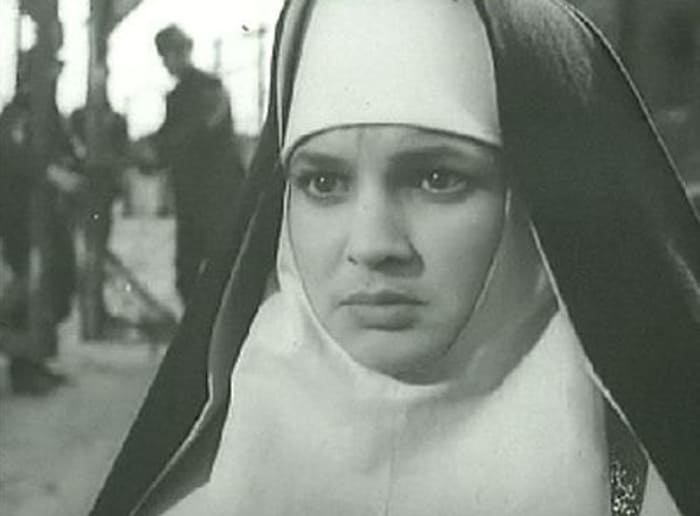 Инна Бурдученко в фильме *Иванна*, 1959 | Фото: chtoby-pomnili.net Инна Бурдученко в фильме *Иванна*, 1959 | Фото: chtoby-pomnili.net