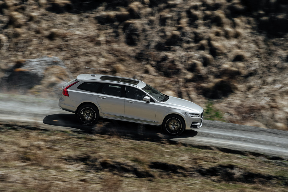 Тестируем новый Volvo V90 Cross Country в горах южной России. Фото 7