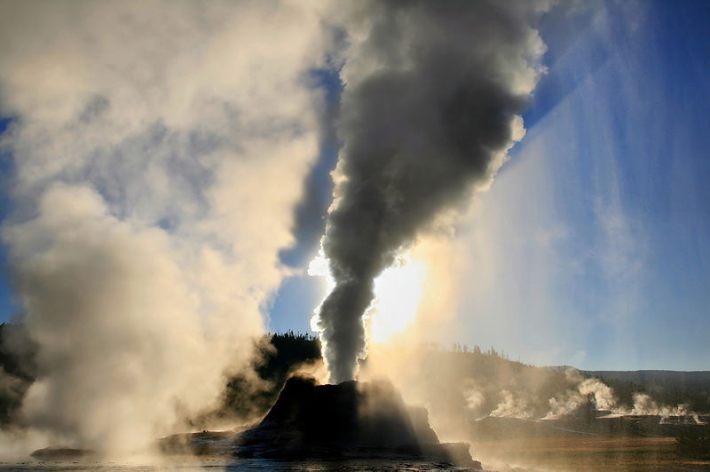 Гейзеры Йеллоустон (Yellowstone). Фото.