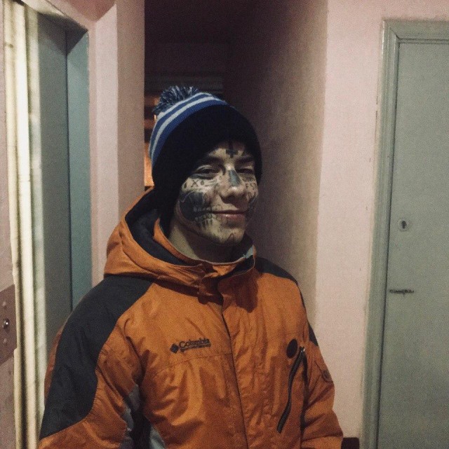 Полностью забитая личность. И без мозгов Полностью забитая личность. И без мозгов