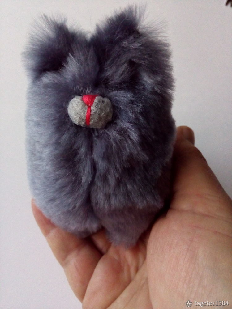Шьём котика из квадратика Шьём котика из квадратика