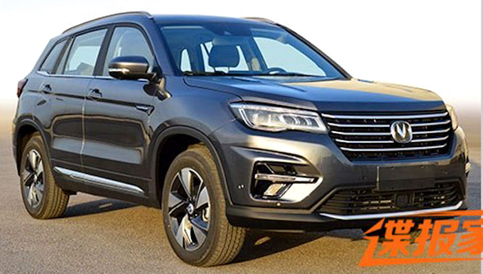 Опубликованы фото интерьера кроссовера Changan CS75 2019