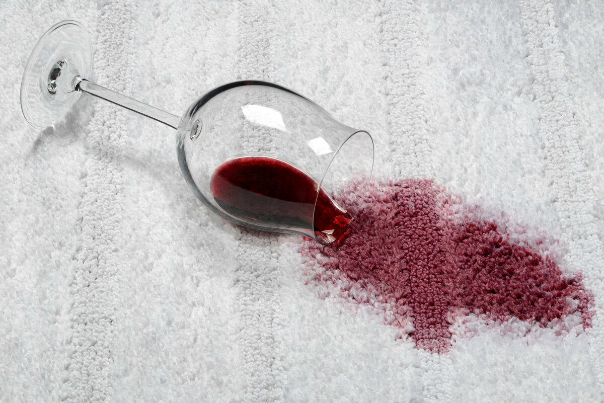 Пятно от красного вина. /Фото: image.gala.de