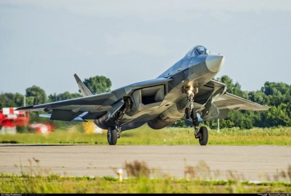 Американцы вновь позади: Русский самолет СУ-57 в Сирии превзошел F-22 по всем параметрам