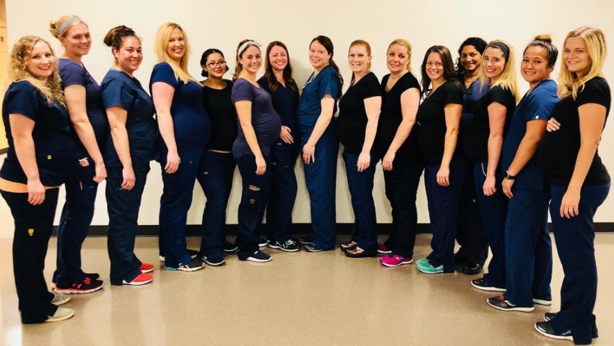 В США 16 медсестер из одной больницы одновременно забеременели