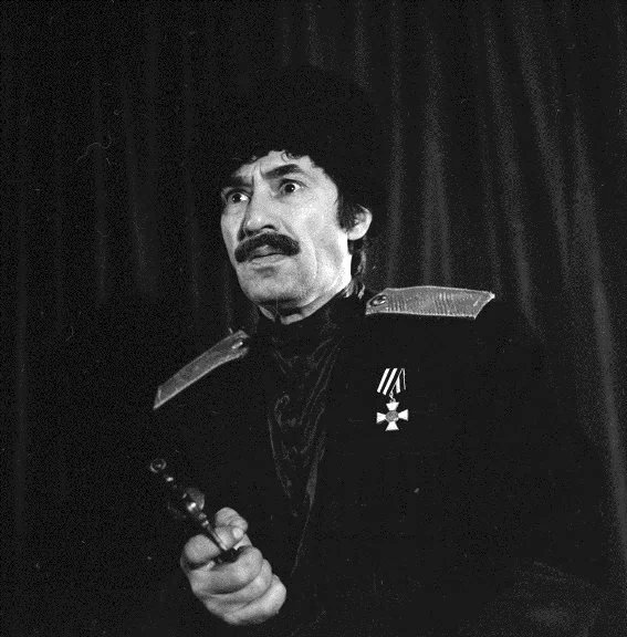 За что Спартак Мишулин получил два тюремных срока и несколько лет провел в заключении