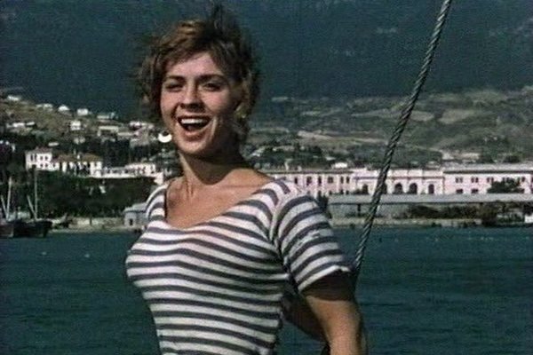 Лионелла Пырьева в фильме "Вольный ветер" (1961)