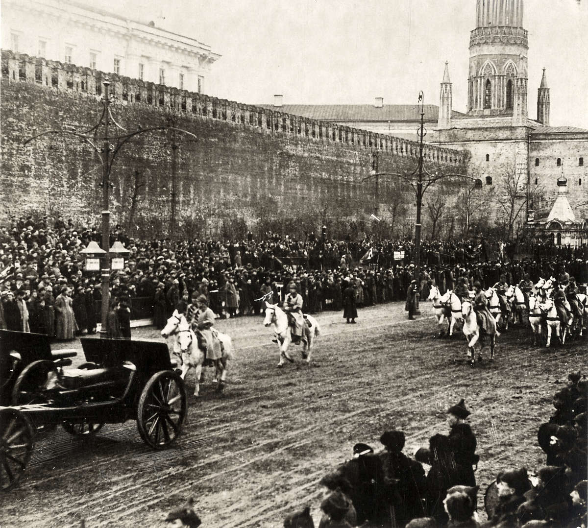 Жизнь Москвы 90 лет назад