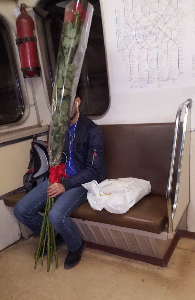 Сила любви Что происходит на просторах нашей страны
(13 фото)
