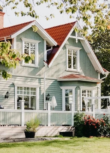 «Счастье цвета мяты»: скандинавский деревенский домик садовницы на юге Швеции