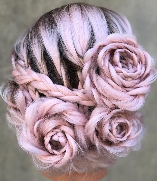 @braidedandblonde / Instagram.com