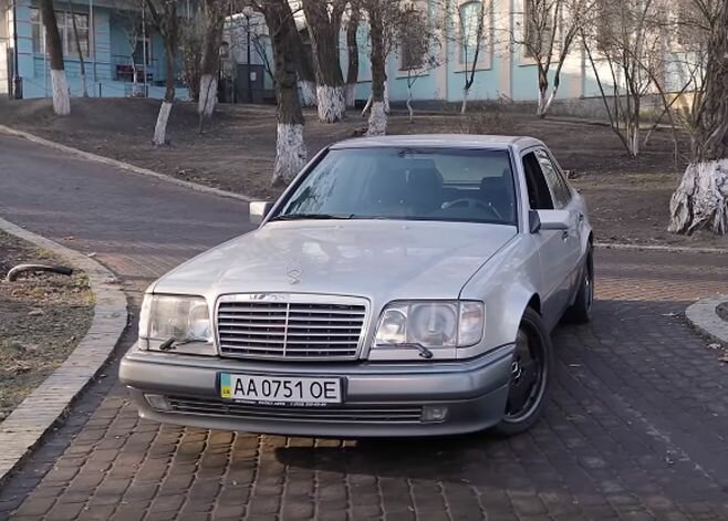 Уникальный «Волчок» Януковича. Возможно единственный в мире Mercedes Benz Е500