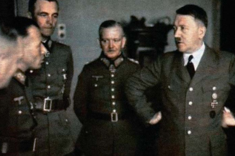 Hoisinger with Hitler.jpg Hoisinger with Hitler.jpg