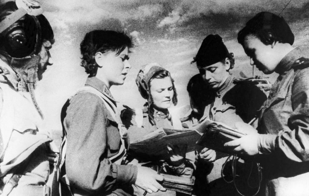 "Ночная ведьма" на бреющем полете. История летчицы Марии Смирновой