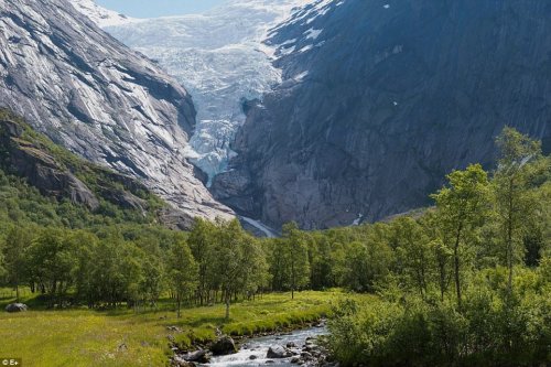 Лучшие национальные парки Европы по версии издания Lonely Planet (16 фото)