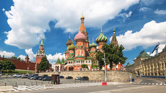 Москвичей в выходные ждут температурные 