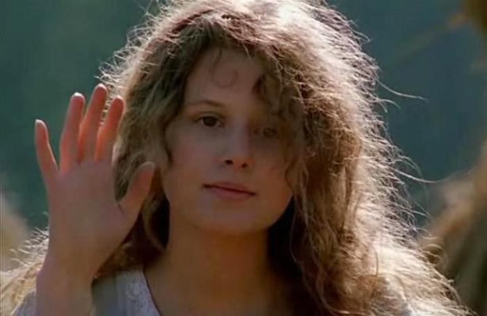 Каролина Грушка в фильме *В августе 44-го*, 2001 | Фото: kino-teatr.ru Каролина Грушка в фильме *В августе 44-го*, 2001 | Фото: kino-teatr.ru