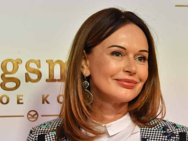 53-летняя Ирина Безрукова похвасталась соблазнительной фигурой в бикини