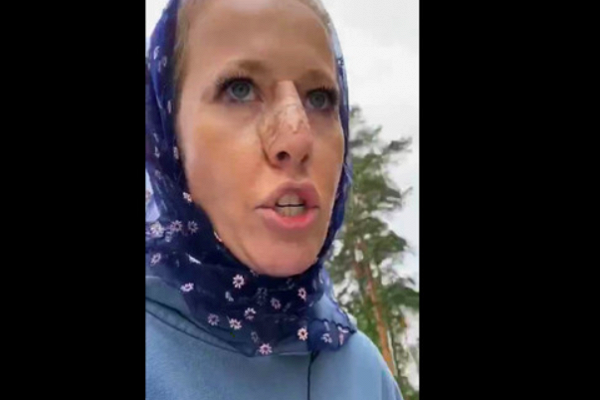 «Ударили меня»: на Собчак напали в монастыре на Урале