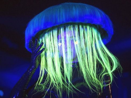 Люминесцентный модный показ от Чарли Ле Минду (8 фото + видео)