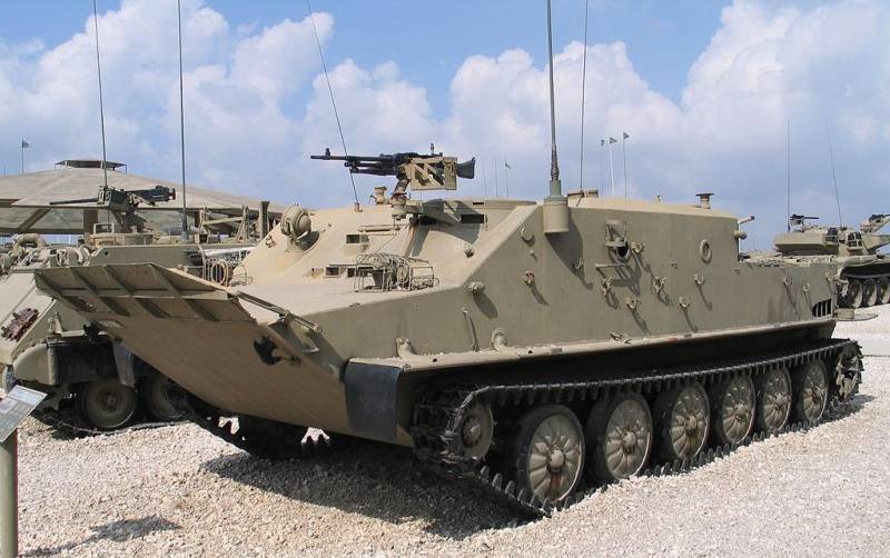 Советский ветеран БТР-50 по-прежнему в строю Советский ветеран БТР-50 по-прежнему в строю