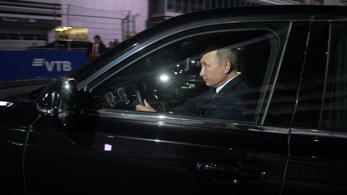 «Зверь» Путина, или Кремль на колесах. Что пишут про Aurus на Западе?