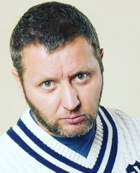 Фирменный "тяжелый" взгляд