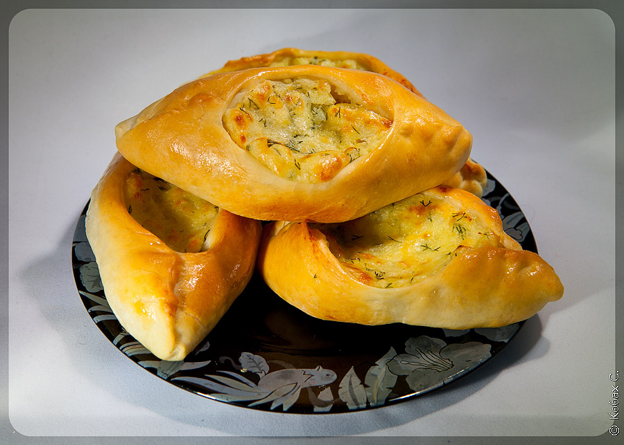 Реплика аджарских хачапури