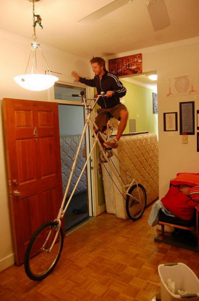 Черт побери, зачем они это сделали? (39 фото) imaginative and inventive bicycle modifications 640 15 Черт побери, зачем они это сделали? (39 фото)