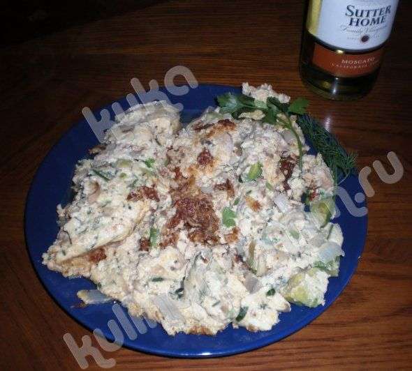 Яичница с грибами и лососем по-калифорнийски