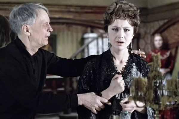 Иван и Лионелла Пырьевы на съемках фильма "Братья Карамазовы" (1968)