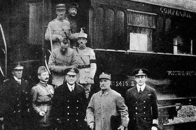 Первая. Мировая. Бессмысленная. Великая война обрушила мир в Средневековье
