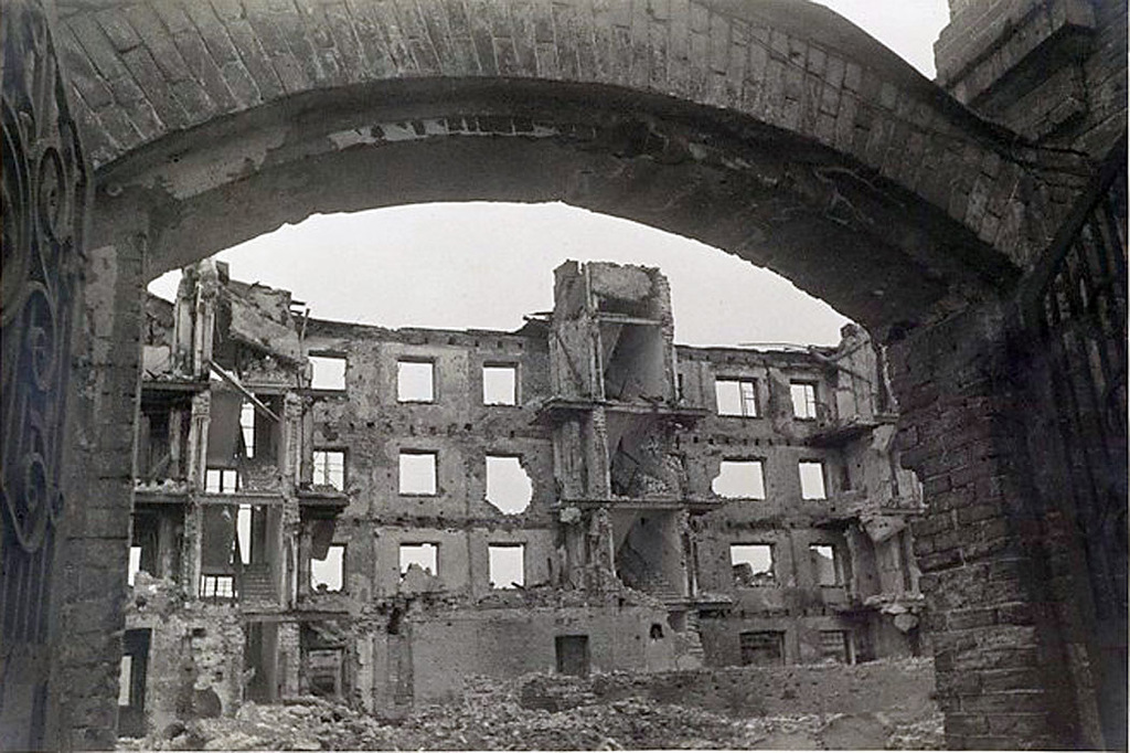 Сталинград. 1943, 1947 и 1952 года Сталинград. 1943, 1947 и 1952 года