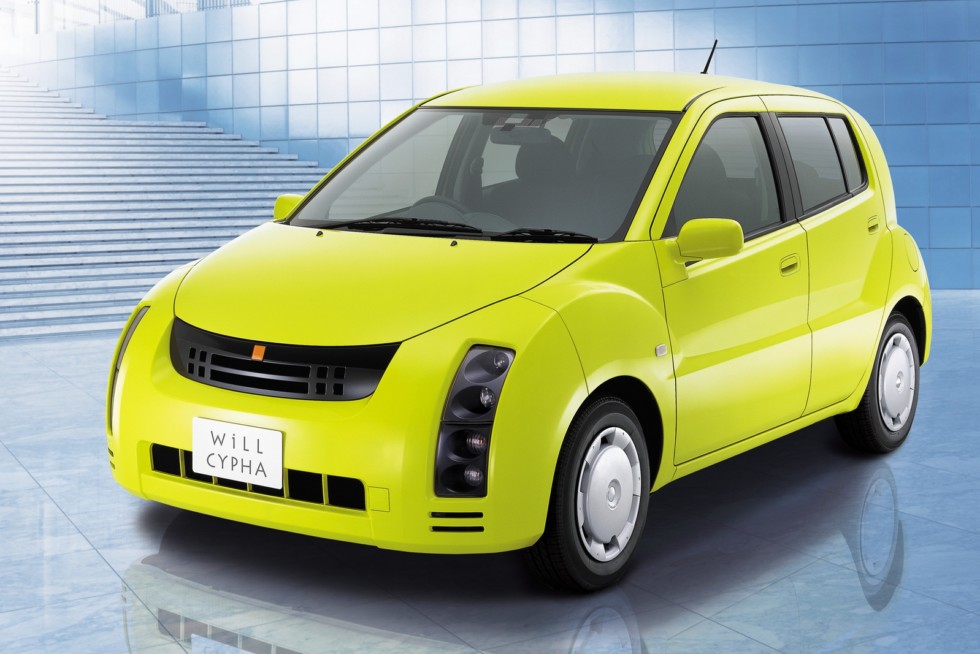 Toyota WiLL Cypha жёлтый