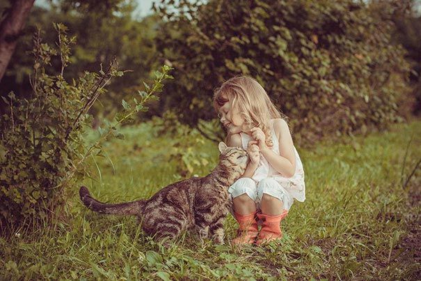 23 очаровательные фотографии, доказывающие, что вашему ребёнку нужен кот дети и коты, ребёнок и кот, kids with cats