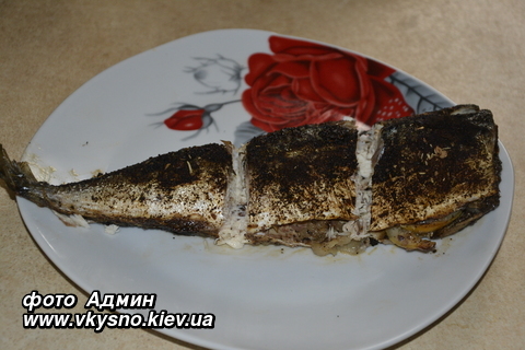 Скумбрия, запеченная в рукаве со специями и кофе