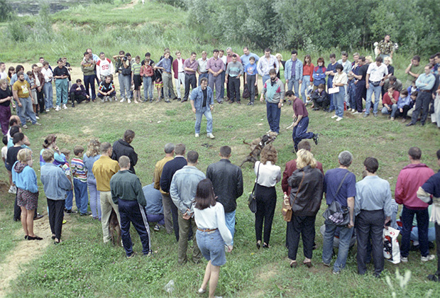 Собачьи бои в лесопарке Серебряный Бор, 1993 год
