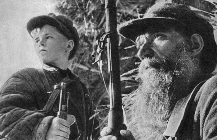 Чем били врагов партизаны. Чем били врагов партизаны.