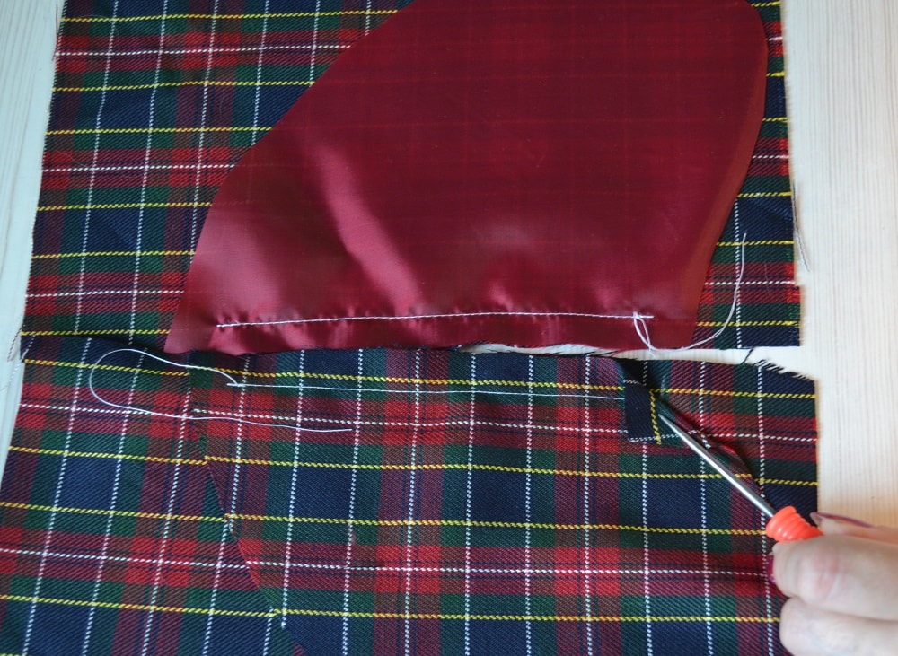 Обработка внутреннего бокового кармана платья, шаг 5