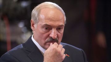 Президент Белоруссии Александр на неформальной встрече глав стран-участников ОДКБ в Кремле Даже ближайший союзник Кремля в недоумении от действий России на Украине ("The Wall Street Journal", США)