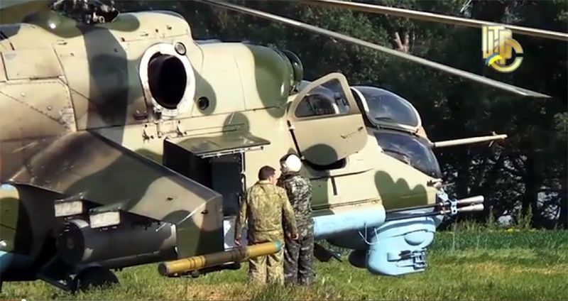 Mi-24 N15 yellow-013