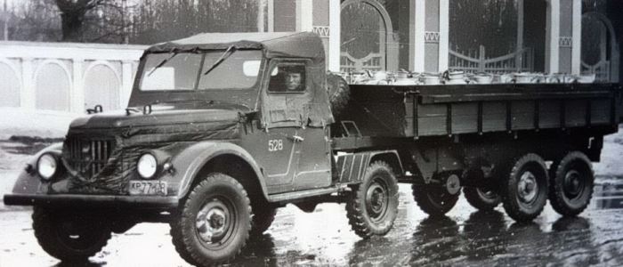 Седельный тягач УАЗ-456. Седельный тягач УАЗ-456.