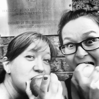 Поляков призвали есть яблоки и пить сидр назло России Поляков призвали есть яблоки и пить сидр назло России