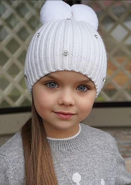 6-летняя Настя из России признана самой красивой девочкой в мире 6-летняя Настя из России признана самой красивой девочкой в мире
